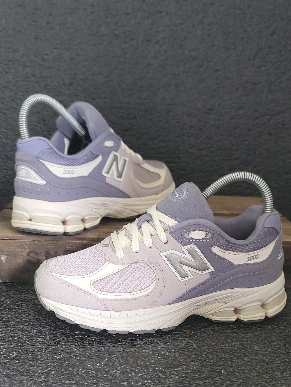 New Balance 2002R 'Astral Purple' Wmns 5.5 - Picture 2 of 8